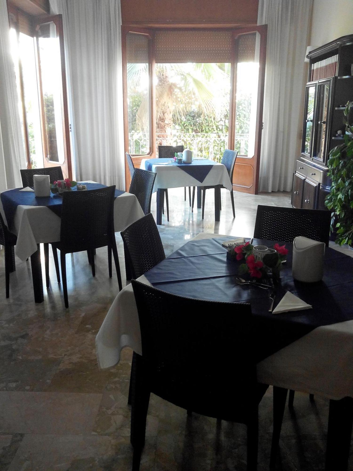 Villa Lazzari B&B Tra I Due Mari Maglie Exterior photo